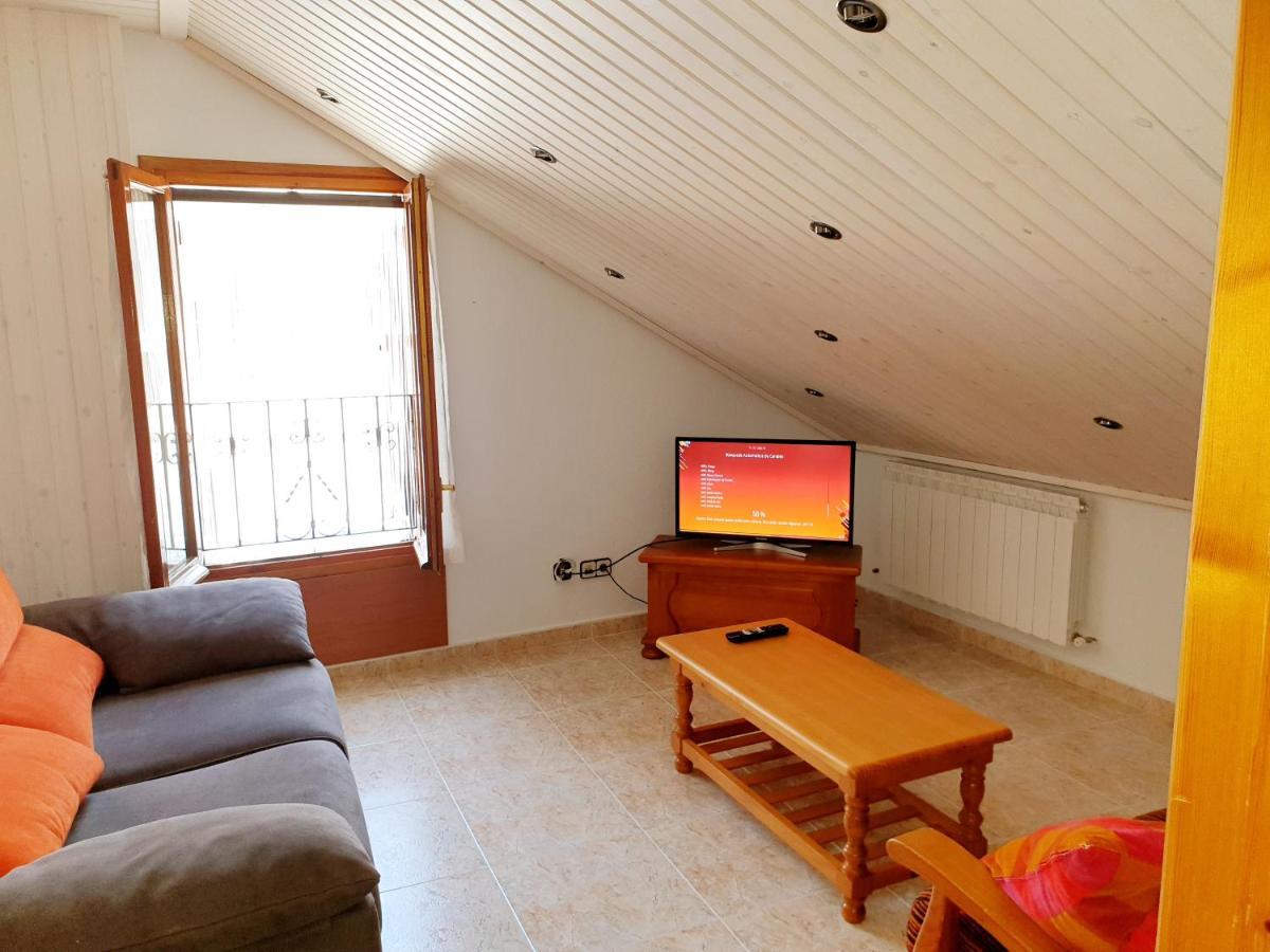 Apartamentos Casa Patro Трамакастілья-де-Тена Екстер'єр фото